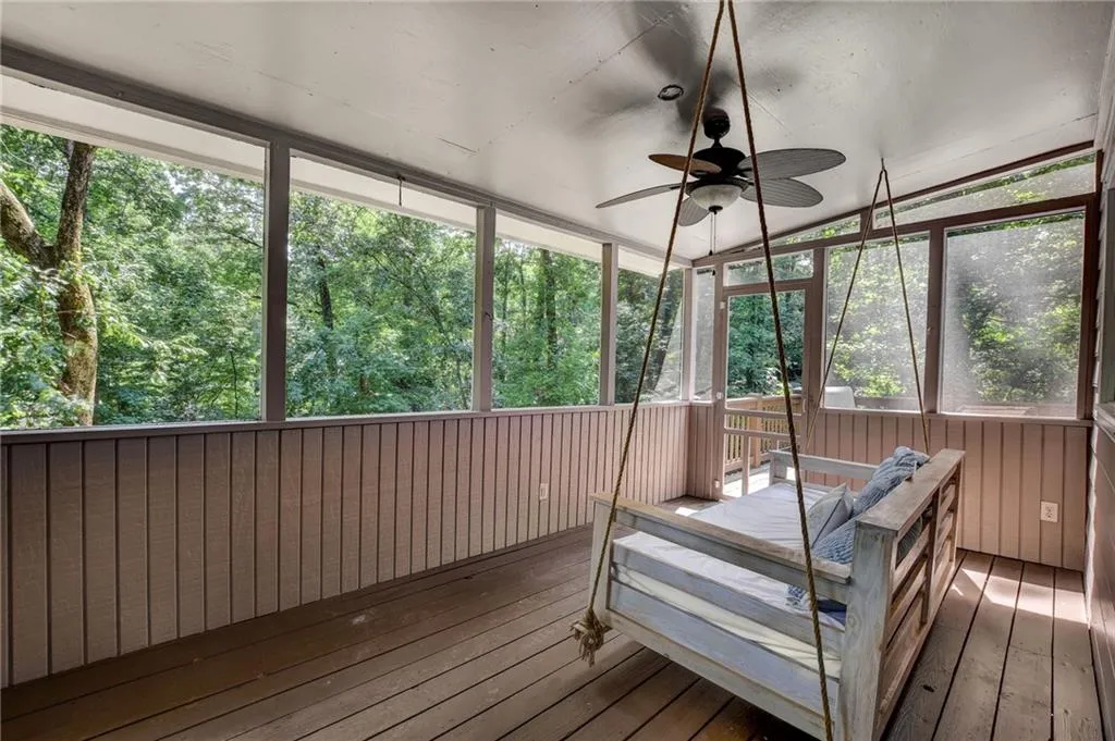 165 Zeblin Road, Sandy Springs, Georgia 30342, 4 Bedrooms Bedrooms, ,3 BathroomsBathrooms,Residential,Sold,165 Zeblin Road,6929067