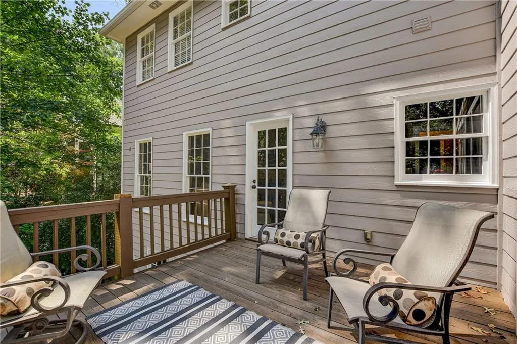 165 Zeblin Road, Sandy Springs, Georgia 30342, 4 Bedrooms Bedrooms, ,3 BathroomsBathrooms,Residential,Sold,165 Zeblin Road,6929067