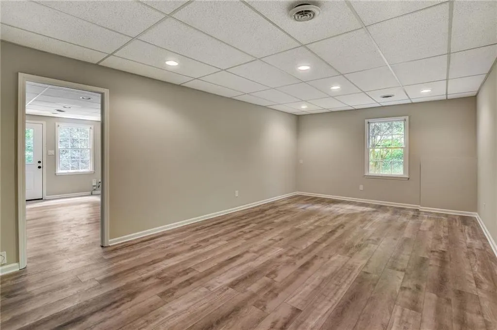 165 Zeblin Road, Sandy Springs, Georgia 30342, 4 Bedrooms Bedrooms, ,3 BathroomsBathrooms,Residential,Sold,165 Zeblin Road,6929067