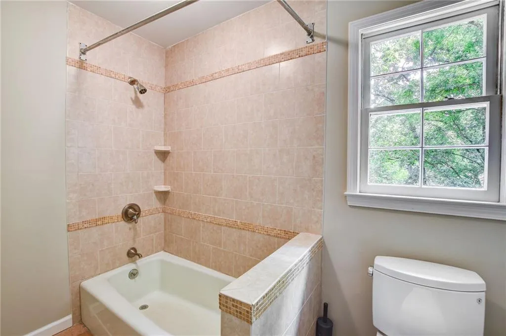 165 Zeblin Road, Sandy Springs, Georgia 30342, 4 Bedrooms Bedrooms, ,3 BathroomsBathrooms,Residential,Sold,165 Zeblin Road,6929067