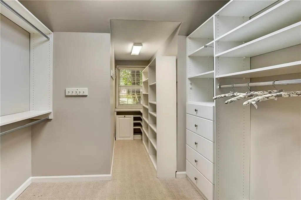 165 Zeblin Road, Sandy Springs, Georgia 30342, 4 Bedrooms Bedrooms, ,3 BathroomsBathrooms,Residential,Sold,165 Zeblin Road,6929067