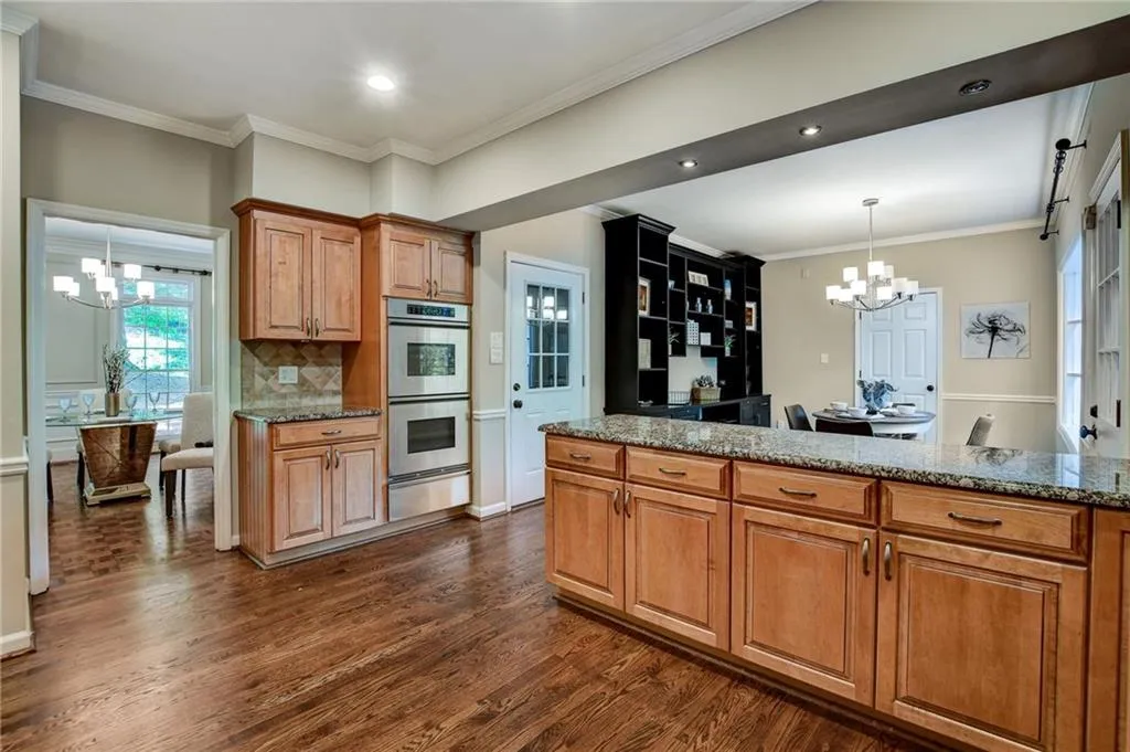 165 Zeblin Road, Sandy Springs, Georgia 30342, 4 Bedrooms Bedrooms, ,3 BathroomsBathrooms,Residential,Sold,165 Zeblin Road,6929067