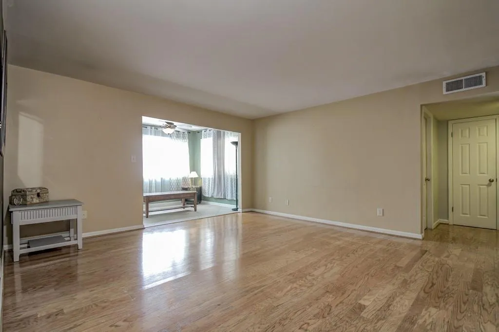 1468 Briarwood Road Ne Unit 1301, Brookhaven, Georgia 30319, 2 Bedrooms Bedrooms, ,2 BathroomsBathrooms,Residential,Sold,1468 Briarwood Road Ne Unit 1301,5735576