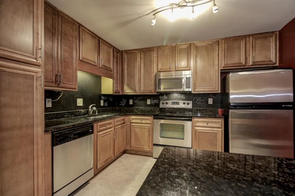 1468 Briarwood Road Ne Unit 1301, Brookhaven, Georgia 30319, 2 Bedrooms Bedrooms, ,2 BathroomsBathrooms,Residential,Sold,1468 Briarwood Road Ne Unit 1301,5735576