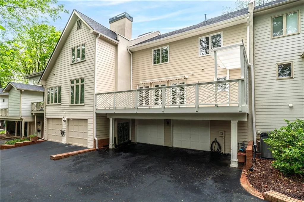 53 Paces West Drive Nw, Atlanta, Georgia 30327, 3 Bedrooms Bedrooms, ,3 BathroomsBathrooms,Residential,For Sale,53 Paces West Drive Nw,7552585