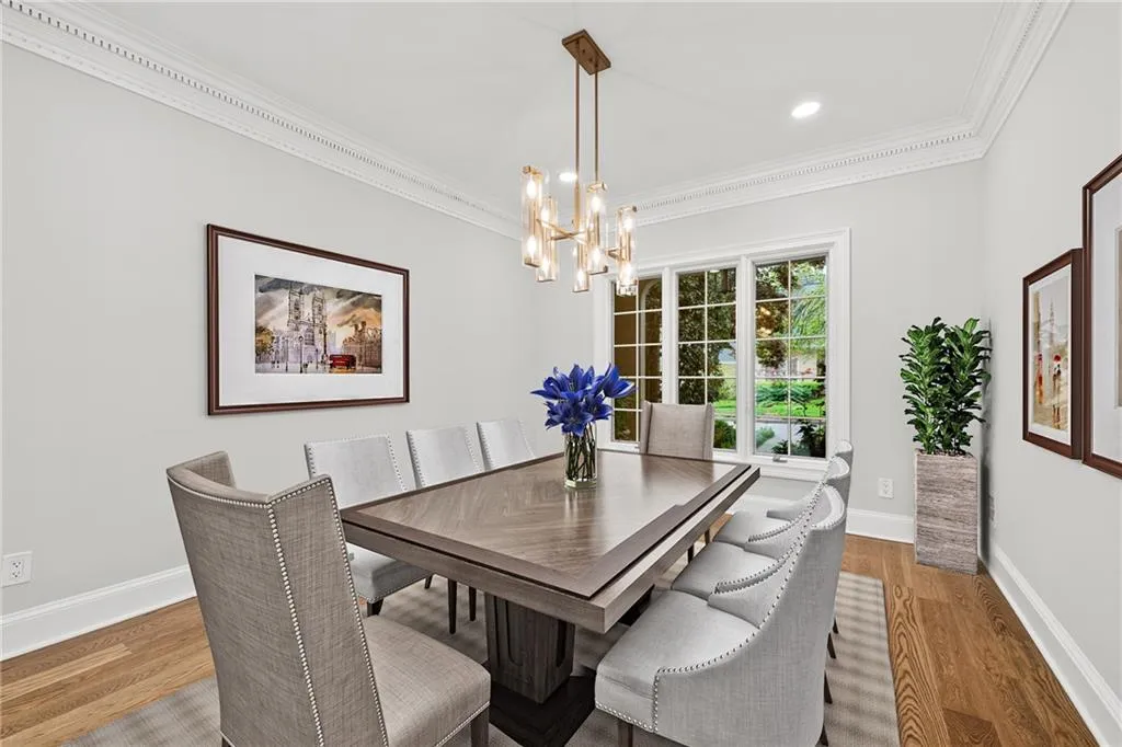 53 Paces West Drive Nw, Atlanta, Georgia 30327, 3 Bedrooms Bedrooms, ,3 BathroomsBathrooms,Residential,For Sale,53 Paces West Drive Nw,7552585