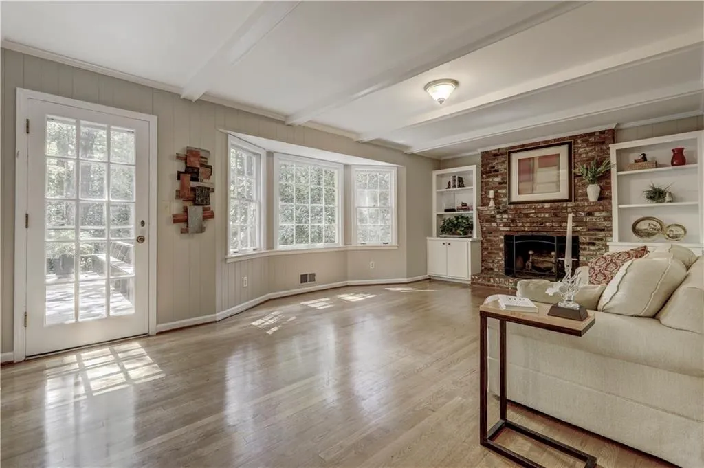 1155 Old Woodbine Road, Sandy Springs, Georgia 30319, 4 Bedrooms Bedrooms, ,2 BathroomsBathrooms,Residential,Sold,1155 Old Woodbine Road,6073890