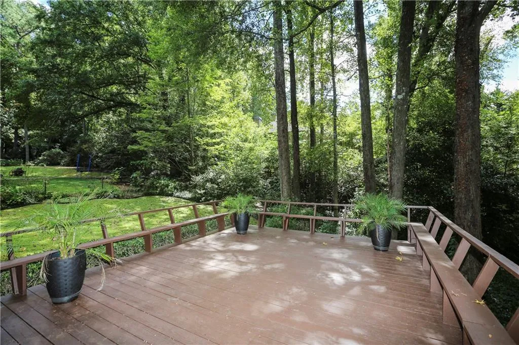 1155 Old Woodbine Road, Sandy Springs, Georgia 30319, 4 Bedrooms Bedrooms, ,2 BathroomsBathrooms,Residential,Sold,1155 Old Woodbine Road,6073890