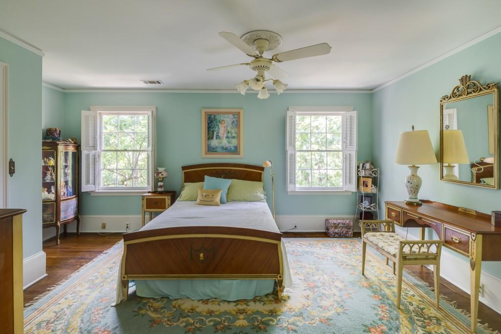 222 Burdette Road, Sandy Springs, Georgia 30327, 5 Bedrooms Bedrooms, ,4 BathroomsBathrooms,Residential,Sold,222 Burdette Road,7224206