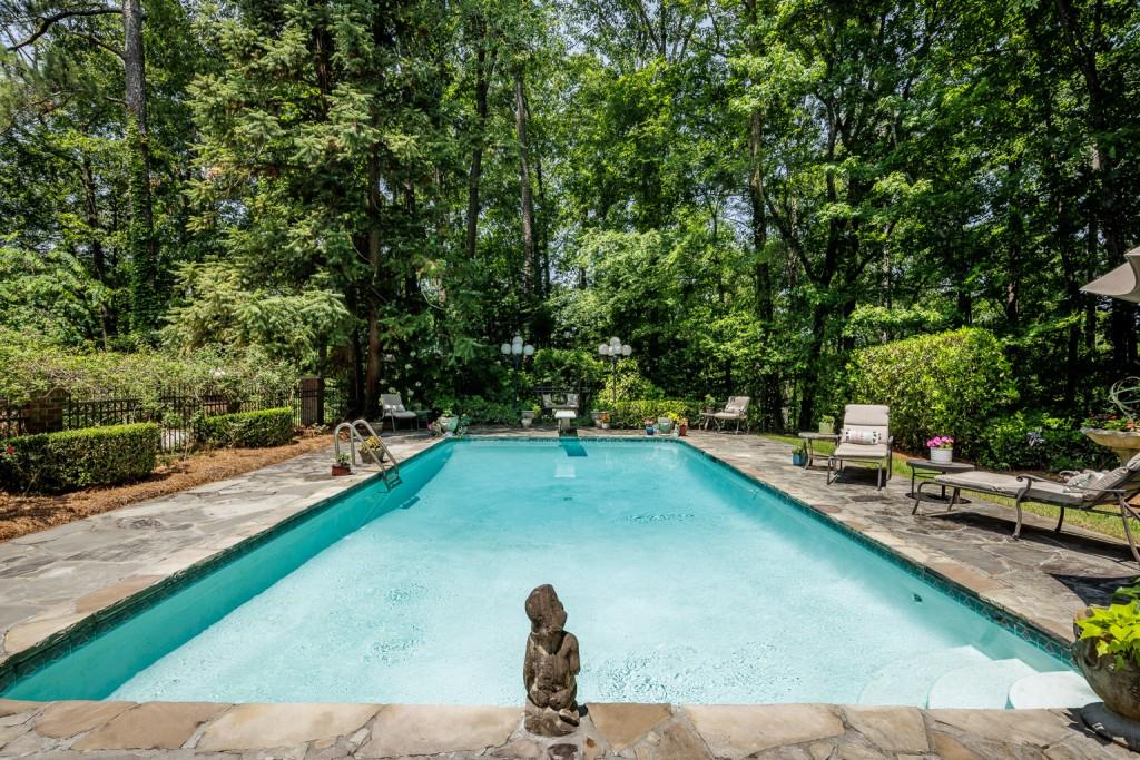 222 Burdette Road, Sandy Springs, Georgia 30327, 5 Bedrooms Bedrooms, ,4 BathroomsBathrooms,Residential,Sold,222 Burdette Road,7224206