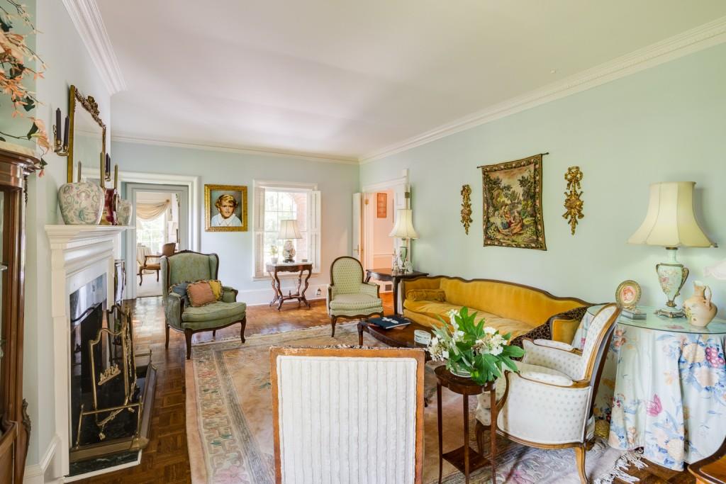 222 Burdette Road, Sandy Springs, Georgia 30327, 5 Bedrooms Bedrooms, ,4 BathroomsBathrooms,Residential,Sold,222 Burdette Road,7224206