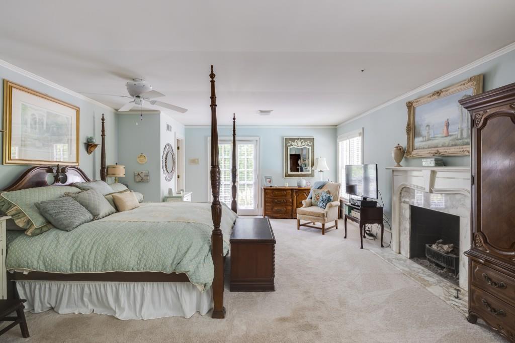 222 Burdette Road, Sandy Springs, Georgia 30327, 5 Bedrooms Bedrooms, ,4 BathroomsBathrooms,Residential,Sold,222 Burdette Road,7224206