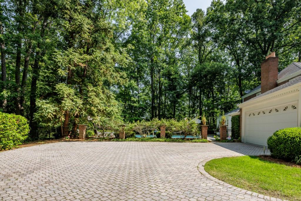 222 Burdette Road, Sandy Springs, Georgia 30327, 5 Bedrooms Bedrooms, ,4 BathroomsBathrooms,Residential,Sold,222 Burdette Road,7224206