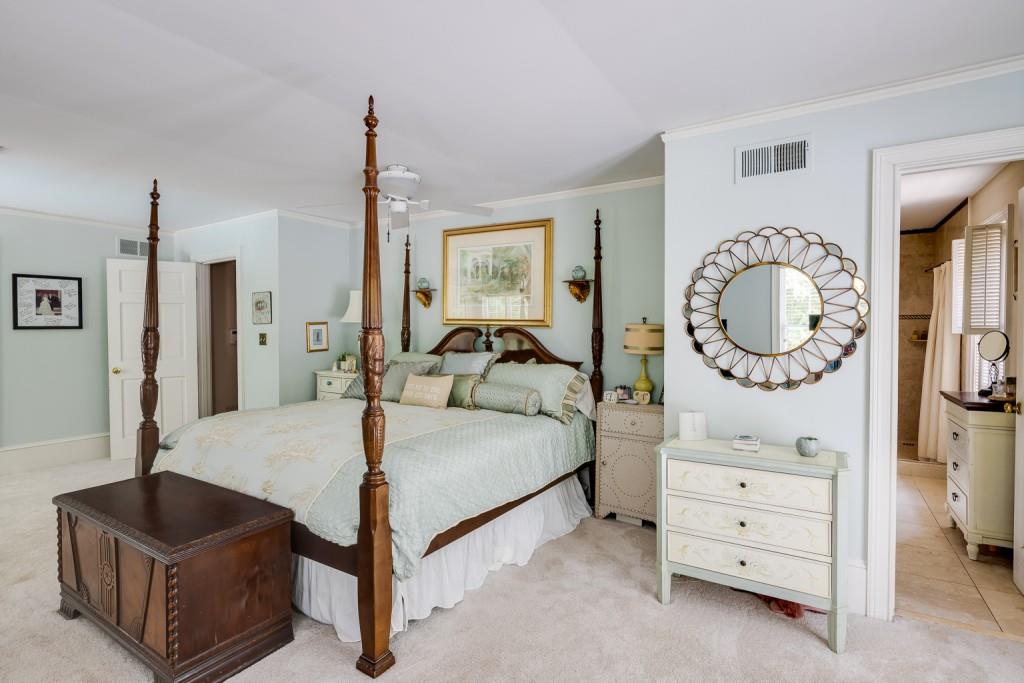 222 Burdette Road, Sandy Springs, Georgia 30327, 5 Bedrooms Bedrooms, ,4 BathroomsBathrooms,Residential,Sold,222 Burdette Road,7224206