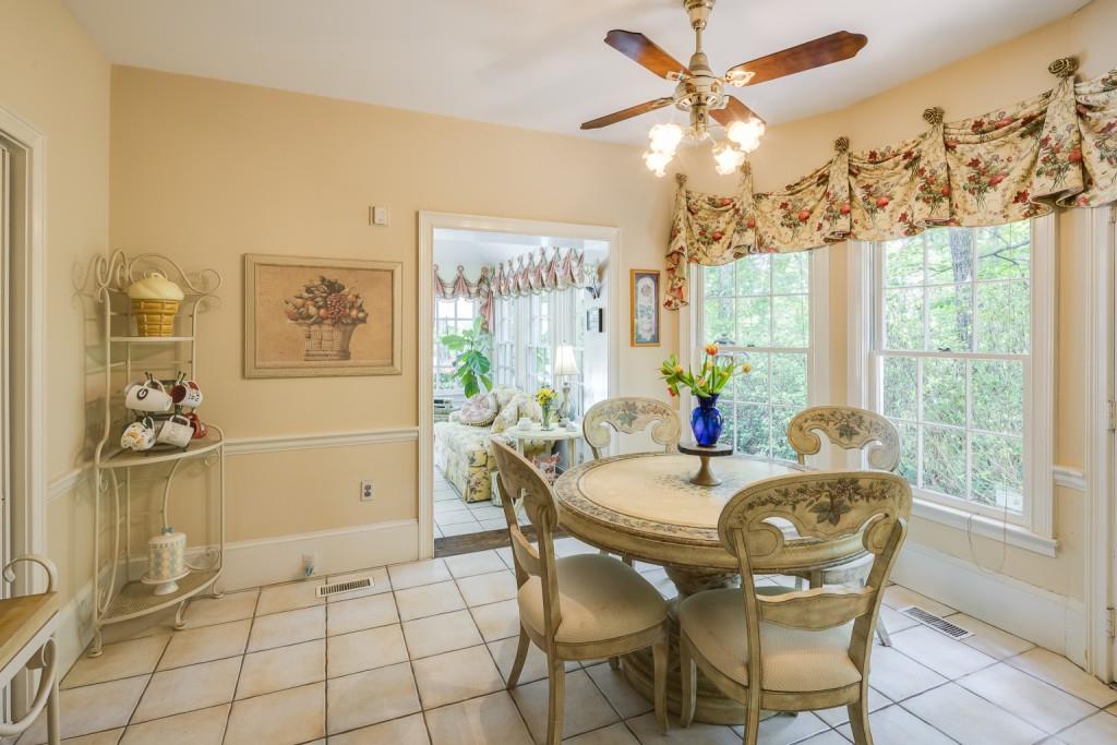 222 Burdette Road, Sandy Springs, Georgia 30327, 5 Bedrooms Bedrooms, ,4 BathroomsBathrooms,Residential,Sold,222 Burdette Road,7224206