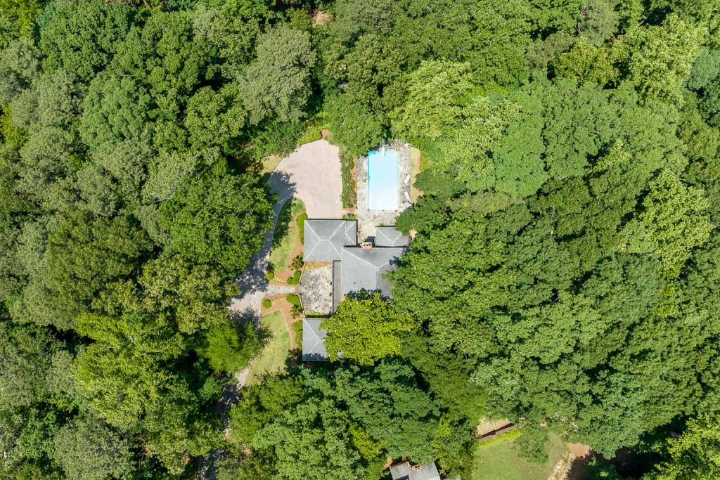 222 Burdette Road, Sandy Springs, Georgia 30327, 5 Bedrooms Bedrooms, ,4 BathroomsBathrooms,Residential,Sold,222 Burdette Road,7224206