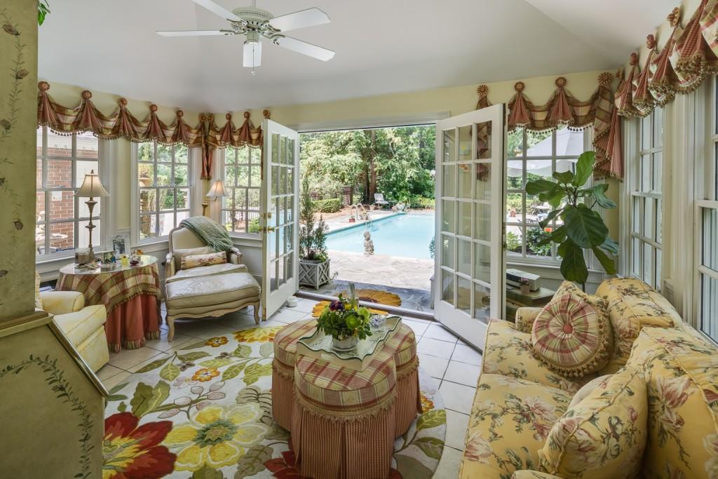 222 Burdette Road, Sandy Springs, Georgia 30327, 5 Bedrooms Bedrooms, ,4 BathroomsBathrooms,Residential,Sold,222 Burdette Road,7224206