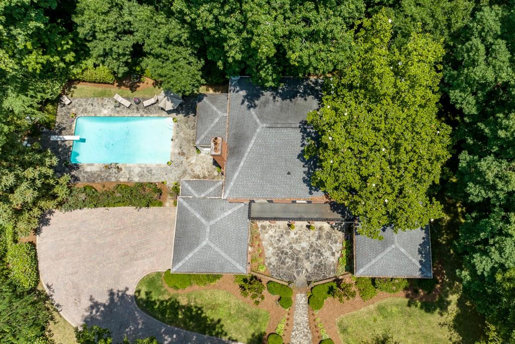 222 Burdette Road, Sandy Springs, Georgia 30327, 5 Bedrooms Bedrooms, ,4 BathroomsBathrooms,Residential,Sold,222 Burdette Road,7224206