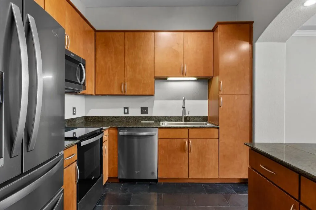 3445 Stratford Road Unit 3109, Atlanta, Georgia 30326, 1 Bedroom Bedrooms, 0 ,1 BathroomBathrooms,Residential,For Sale,3445 Stratford Road Unit 3109,7848571