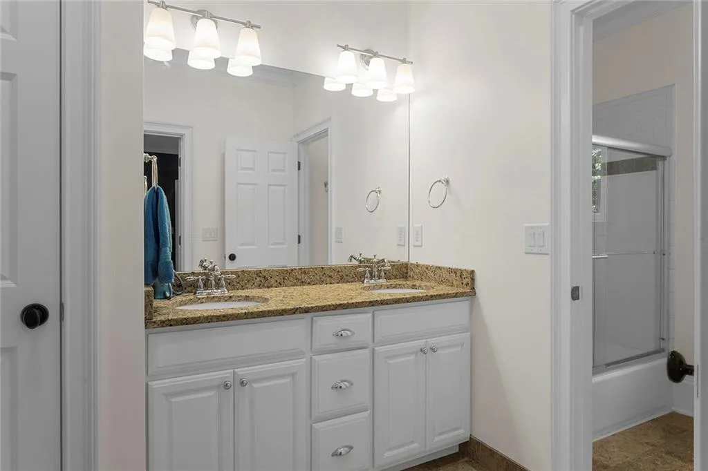 4715 Westfield Drive, Sandy Springs, Georgia 30342, 6 Bedrooms Bedrooms, ,6 BathroomsBathrooms,Residential,Sold,4715 Westfield Drive,7066666