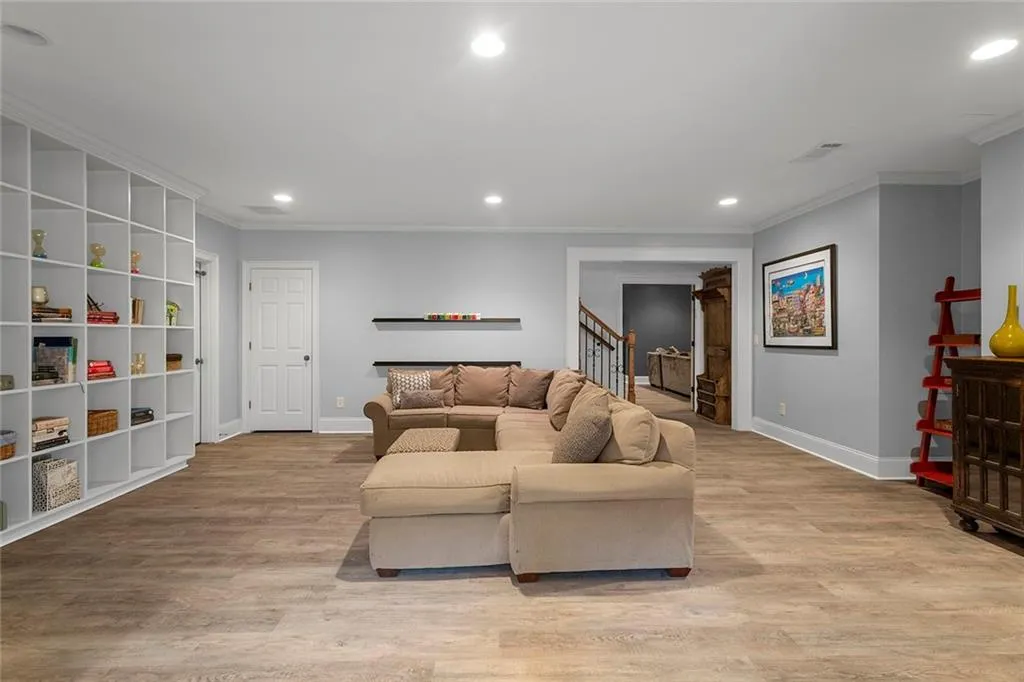 4715 Westfield Drive, Sandy Springs, Georgia 30342, 6 Bedrooms Bedrooms, ,6 BathroomsBathrooms,Residential,Sold,4715 Westfield Drive,7066666