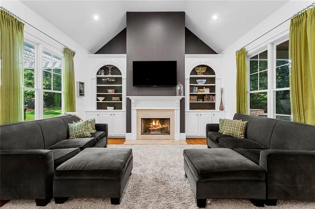 4715 Westfield Drive, Sandy Springs, Georgia 30342, 6 Bedrooms Bedrooms, ,6 BathroomsBathrooms,Residential,Sold,4715 Westfield Drive,7066666
