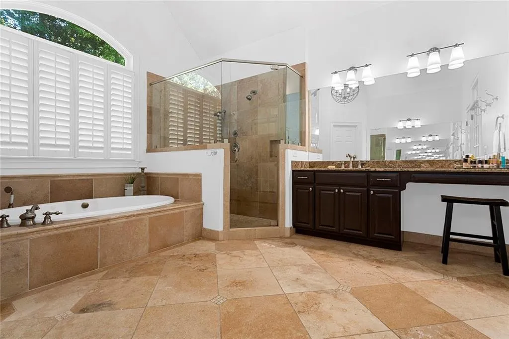 4715 Westfield Drive, Sandy Springs, Georgia 30342, 6 Bedrooms Bedrooms, ,6 BathroomsBathrooms,Residential,Sold,4715 Westfield Drive,7066666