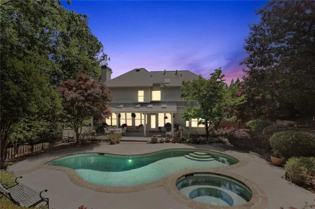 795 Spalding Heights Drive~ Imagine the relaxed and easy lifestyle at 795 Spalding Heights Drive!