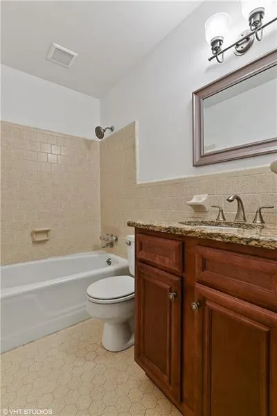 300 W Spalding Drive, Sandy Springs, Georgia 30328, 4 Bedrooms Bedrooms, ,3 BathroomsBathrooms,Residential,Sold,300 W Spalding Drive,6797111
