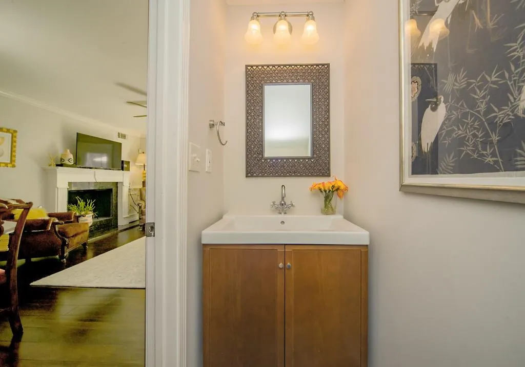 Powder Room