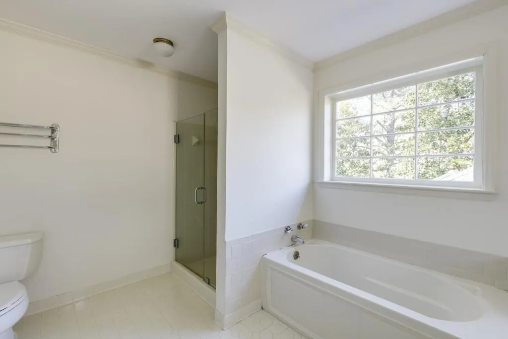 270 Grapevine Run, Sandy Springs, Georgia 30350, 7 Bedrooms Bedrooms, ,4 BathroomsBathrooms,Residential,Sold,270 Grapevine Run,7529792