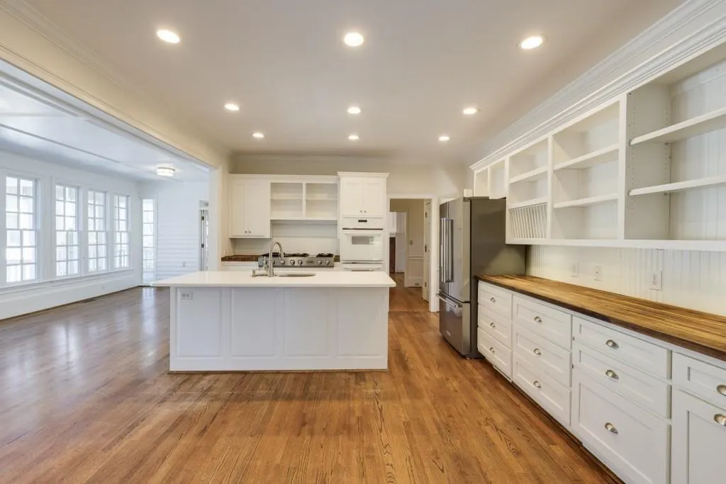 270 Grapevine Run, Sandy Springs, Georgia 30350, 7 Bedrooms Bedrooms, ,4 BathroomsBathrooms,Residential,Sold,270 Grapevine Run,7529792