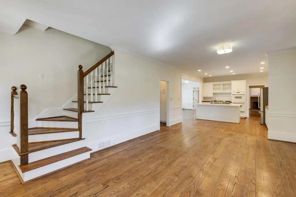 270 Grapevine Run, Sandy Springs, Georgia 30350, 7 Bedrooms Bedrooms, ,4 BathroomsBathrooms,Residential,Sold,270 Grapevine Run,7529792