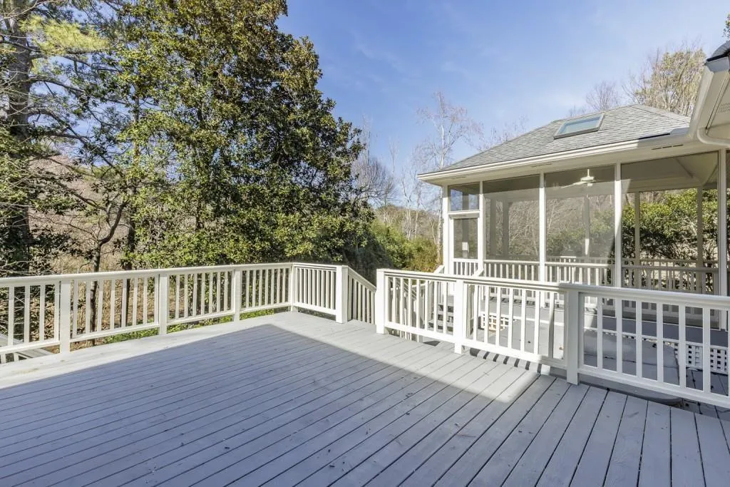 270 Grapevine Run, Sandy Springs, Georgia 30350, 7 Bedrooms Bedrooms, ,4 BathroomsBathrooms,Residential,Sold,270 Grapevine Run,7529792