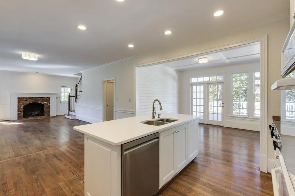 270 Grapevine Run, Sandy Springs, Georgia 30350, 7 Bedrooms Bedrooms, ,4 BathroomsBathrooms,Residential,Sold,270 Grapevine Run,7529792
