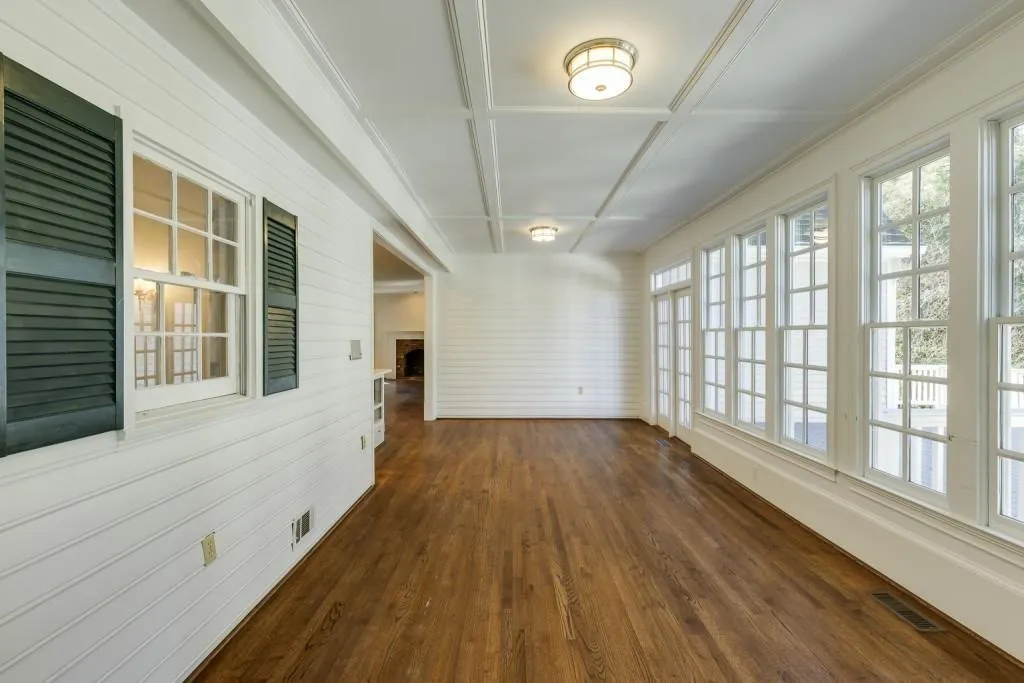 270 Grapevine Run, Sandy Springs, Georgia 30350, 7 Bedrooms Bedrooms, ,4 BathroomsBathrooms,Residential,Sold,270 Grapevine Run,7529792