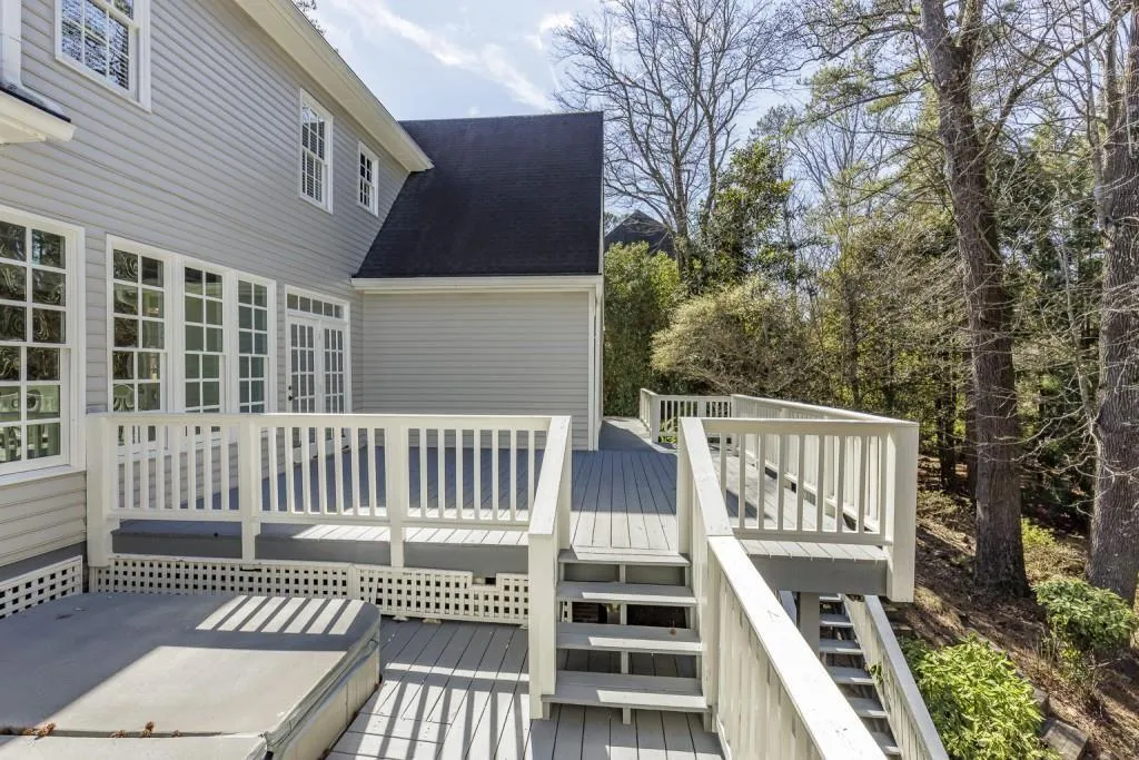 270 Grapevine Run, Sandy Springs, Georgia 30350, 7 Bedrooms Bedrooms, ,4 BathroomsBathrooms,Residential,Sold,270 Grapevine Run,7529792