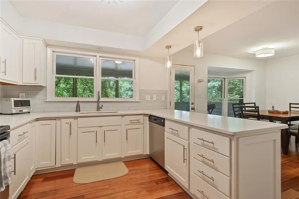 2308 Defoors Ferry Road Nw, Atlanta, Georgia 30318, 4 Bedrooms Bedrooms, ,3 BathroomsBathrooms,Residential,Sold,2308 Defoors Ferry Road Nw,6030847
