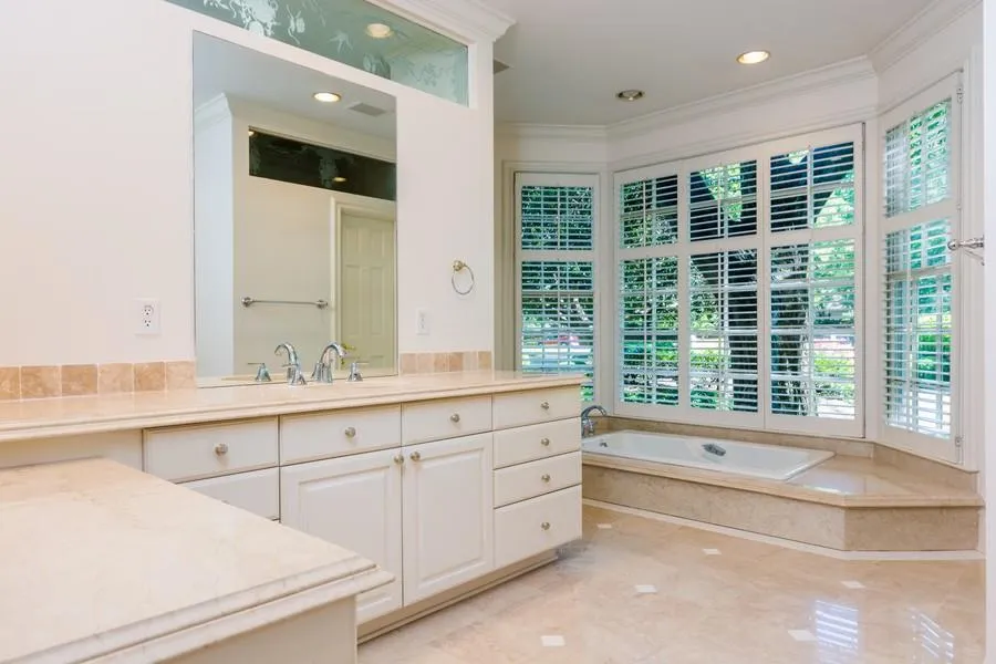 5960 River Chase Circle, Sandy Springs, Georgia 30328, 5 Bedrooms Bedrooms, ,6 BathroomsBathrooms,Residential,Sold,5960 River Chase Circle,5667660