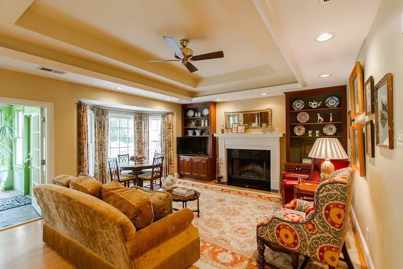 405 Heards Ferry Road, Sandy Springs, Georgia 30328, 4 Bedrooms Bedrooms, ,4 BathroomsBathrooms,Residential,Sold,405 Heards Ferry Road,5673376