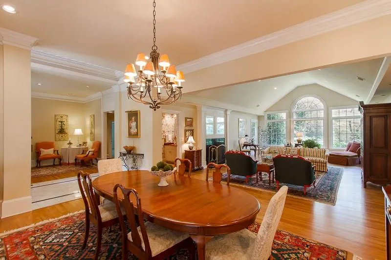 405 Heards Ferry Road, Sandy Springs, Georgia 30328, 4 Bedrooms Bedrooms, ,4 BathroomsBathrooms,Residential,Sold,405 Heards Ferry Road,5673376