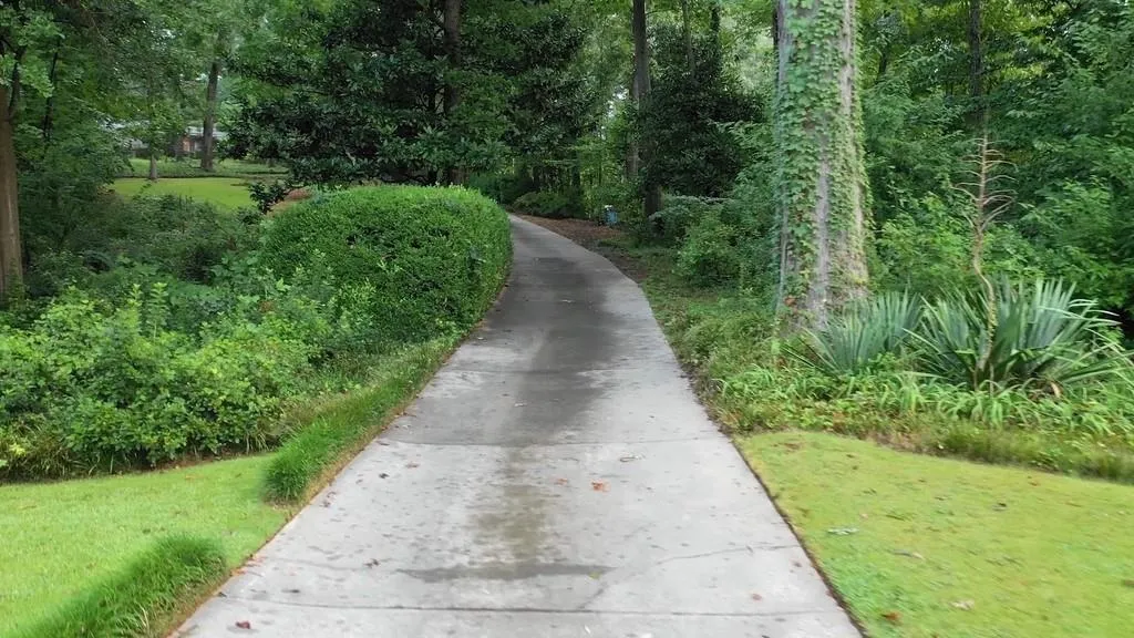 1090 Kingston Drive, Sandy Springs, Georgia 30342, 5 Bedrooms Bedrooms, ,3 BathroomsBathrooms,Residential,Sold,1090 Kingston Drive,6122528