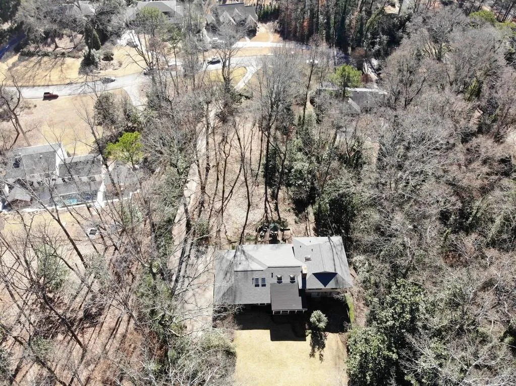 1090 Kingston Drive, Sandy Springs, Georgia 30342, 5 Bedrooms Bedrooms, ,3 BathroomsBathrooms,Residential,Sold,1090 Kingston Drive,6122528