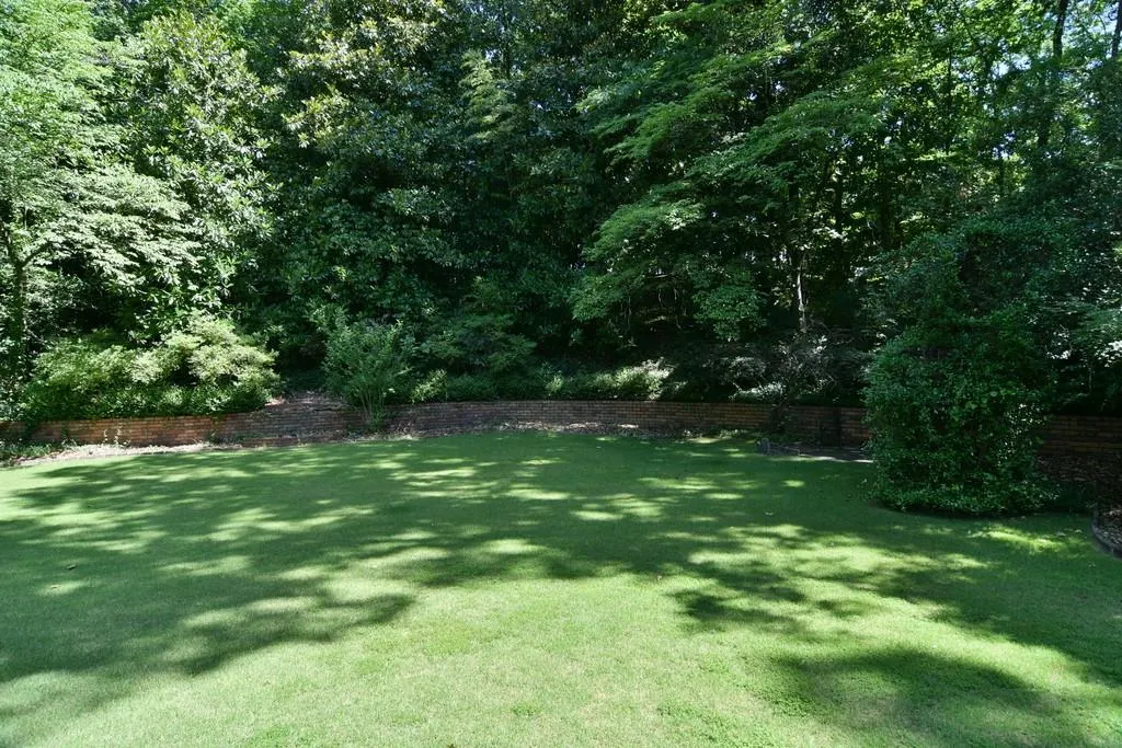 1090 Kingston Drive, Sandy Springs, Georgia 30342, 5 Bedrooms Bedrooms, ,3 BathroomsBathrooms,Residential,Sold,1090 Kingston Drive,6122528