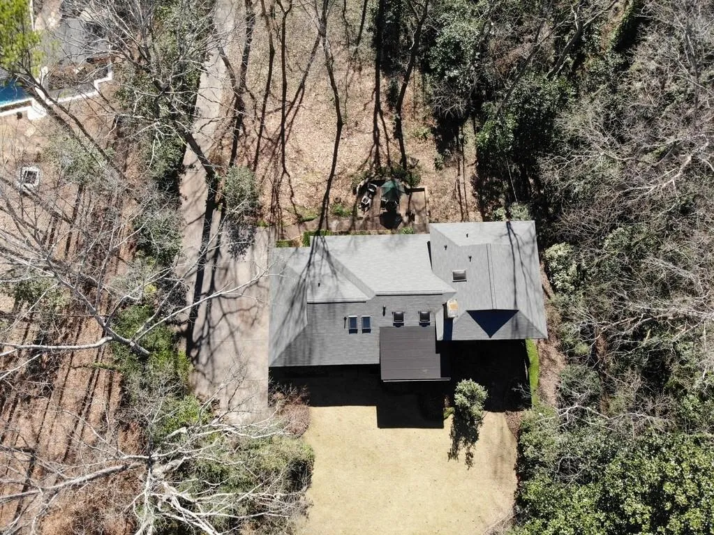 1090 Kingston Drive, Sandy Springs, Georgia 30342, 5 Bedrooms Bedrooms, ,3 BathroomsBathrooms,Residential,Sold,1090 Kingston Drive,6122528