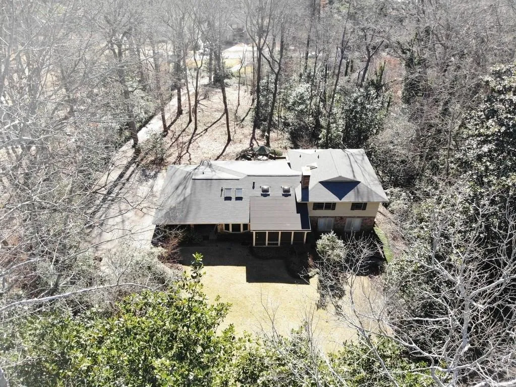 1090 Kingston Drive, Sandy Springs, Georgia 30342, 5 Bedrooms Bedrooms, ,3 BathroomsBathrooms,Residential,Sold,1090 Kingston Drive,6122528