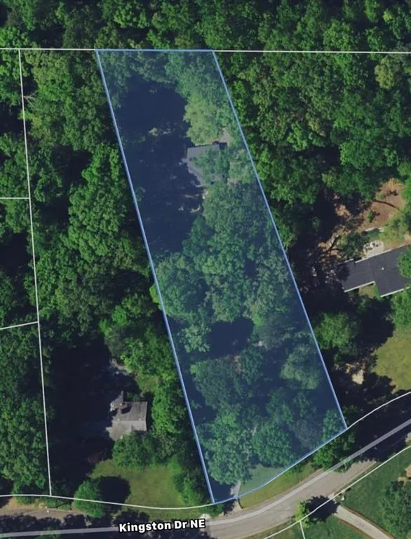 1090 Kingston Drive, Sandy Springs, Georgia 30342, 5 Bedrooms Bedrooms, ,3 BathroomsBathrooms,Residential,Sold,1090 Kingston Drive,6122528