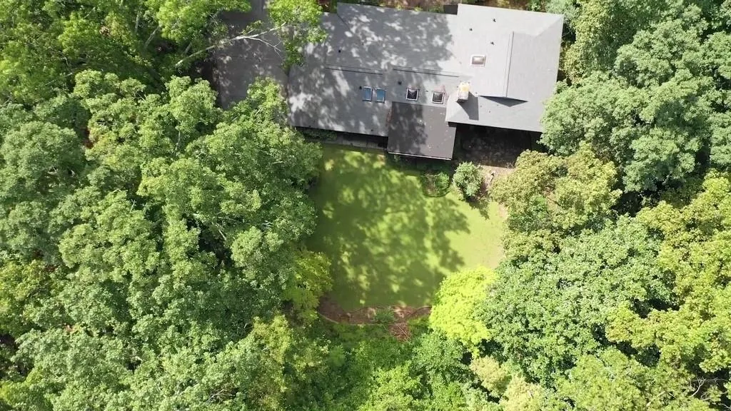 1090 Kingston Drive, Sandy Springs, Georgia 30342, 5 Bedrooms Bedrooms, ,3 BathroomsBathrooms,Residential,Sold,1090 Kingston Drive,6122528