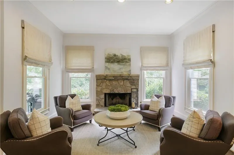 Family/keeping room.