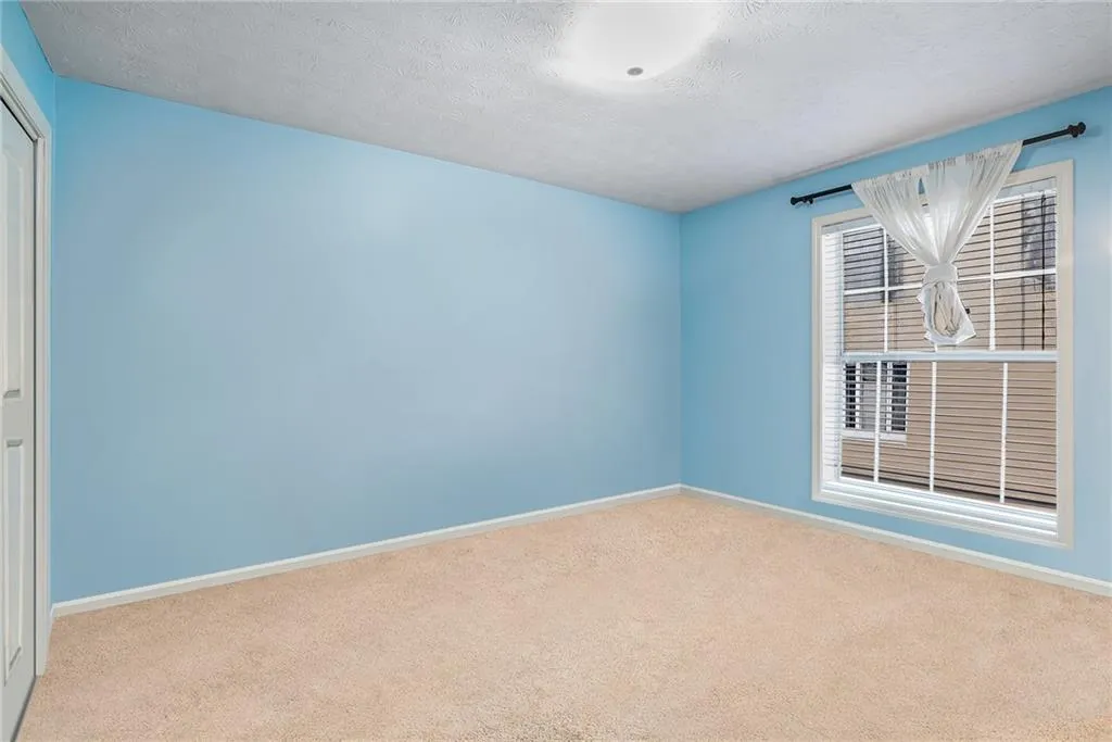 3135 Seven Pines Ct Unit 101, Atlanta, Georgia 30339, 2 Bedrooms Bedrooms, ,2 BathroomsBathrooms,Residential,For Sale,3135 Seven Pines Ct Unit 101,7570054